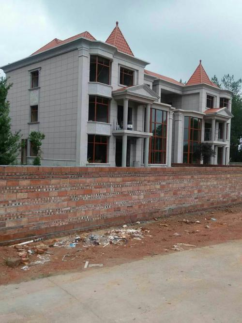 仿石漆施工時，為什么要做分格縫？